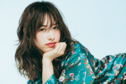 シェード効果たっぷりの毛束で きゅっと引き締めて可愛く♥