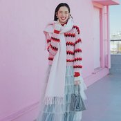 一気にオシャレ上級者に見える♡ あたたかくてスタイルもよく見えるなんて最強！ 佐藤栞里が着こなす【重ね着コーデ】6選