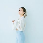 白石麻衣、眉メイクのこだわり語る「眉頭は触らずに…」