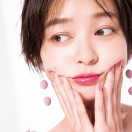 実は甘いだけじゃない?! ピンクメイクに秘められたポテンシャルがすごい