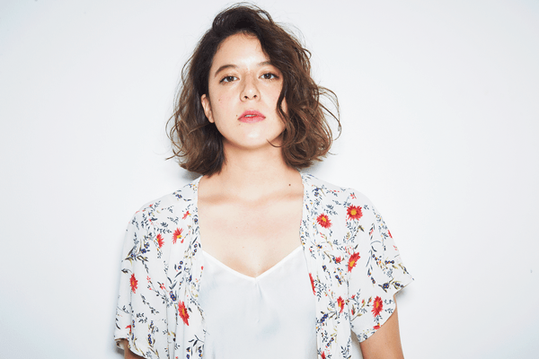 ラフにかき上げるたびに魅惑の表情になれちゃうカモ！