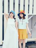 櫻井優衣＆月足天音のバケハコーデ<br>櫻井優衣（左）・月足天音（右）2025年ar7月号より