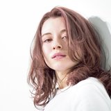 ニュアンスピンクで大人の色気をふわっと