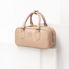 【編集部員の購入品】頑張った自分へのご褒美には特別なものを♡ミュウミュウのアルカディでコーデの格をグンとUP！