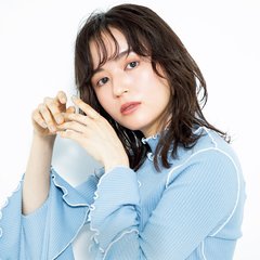 「まとまり？あるわけないし(涙)」そんな広がり髪にはレイヤーでメリハリ感をON！