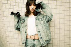 実は色っぽく着れる♥堀未央奈から学ぶモテデニムの着こなし