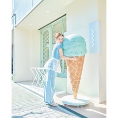 「爽やかなブルーのボーダートップスが大優勝♡」清潔感を演出できる【初対面ウケ春コーデ】をご紹介