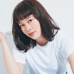 凛々しさとエモさが競演する パープルピンクは透明感の極み