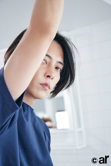 山下智久 今の自分の世界を色にたとえると ブルー 地中海あたりの透明感のある爽やかな感じです オーラがバッチバチ素顔の山pサマデータ Arweb アールウェブ