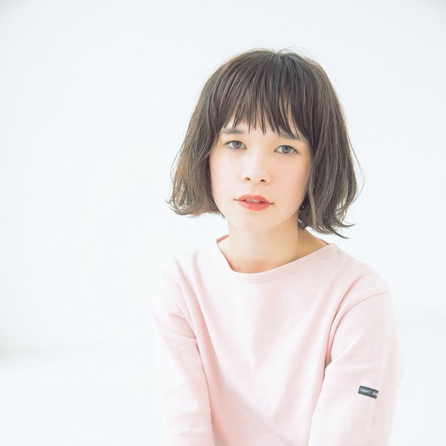 ラフ感が可愛い大人キュートなおしゃバング