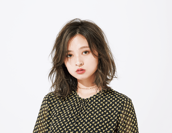 ハイライトの透け感がもたらす 柔らかさでモテ度を強化♥