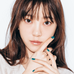 お家でだってテンション上げたいじゃん？♡　ささっと塗るだけのおこもりセルフネイル【乃木坂46堀未央奈】