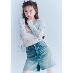 見せすぎない絶妙バランスが令和のオキテ！ 美・美・美♡なミニ丈デニム2選