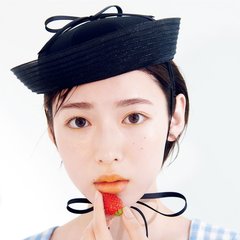 白石聖、イマドキ顔に惚れ惚れ♡ 偏愛イエローで即ニュアンシー