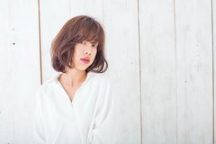 軽さを重視した脱・レトロな洗練ボブがヒット