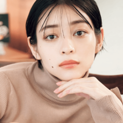 あの子の秘密は“深み”でした。ナチュラルだけどコクのある最旬ベージュシャドウはこう使え！