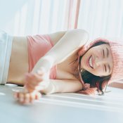【バスト悩み】何歳から始めるべき？食事で気をつけることは？どのくらいで効果を感じられる？バストアップの神様に聞いたバストケアに関する質問9つ