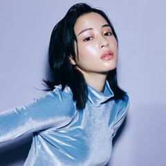 広瀬すず、エモ顔の条件は３つ♡つやんつやんな魅力に溺れそう！真似したいメイクHOWTO公開