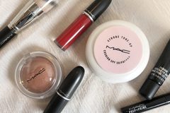 M･A･Ｃの新作コスメが集結！ ポイントカラーや質感で着飾ってゴキゲン顔になろう♡【日笠麗奈】