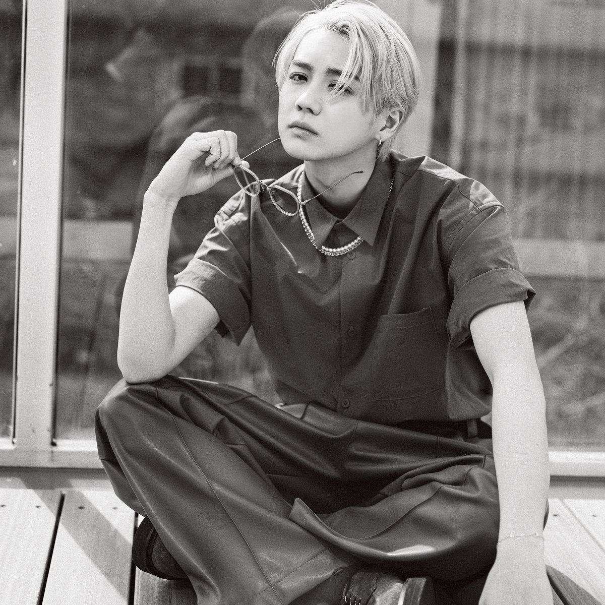画像 写真 The Rampage 吉野北人 モノクロ サングラスでクールに ワル北人 に傾きそうになったら 宮崎出身の北人から見える東京とは Arweb アールウェブ 大好きな人にモテるための髪型 メイク ファッション情報満載