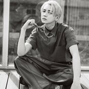 THE RAMPAGE・吉野北人、モノクロ×サングラスでクールに。「”ワル北人”に傾きそうになったら…」宮崎出身の北人から見える東京とは?