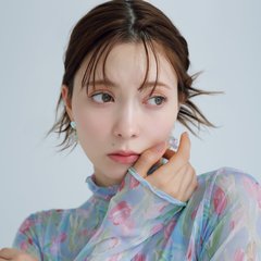 透けツヤ肌にはシアートップス♡顔もボディも透け感意識でセンシュアルに【ムテキな発光オーラをまとう透けツヤ肌】HOWTO