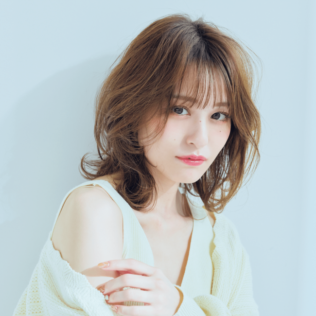 【ミディアム】くびれと柔らかさを仕込んだ正統派ミディ