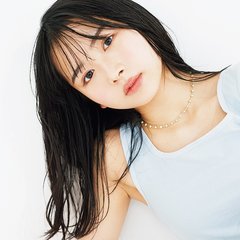 日向坂46上村ひなの、化粧水は“2度”が基本！朝夜スキンケアを公開