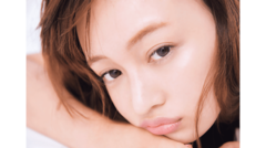 「入れるよりまずは『落とす』ことが大切！」　モデルみたいなキメ肌をつくるためにすべきことをプロに聞いてきた