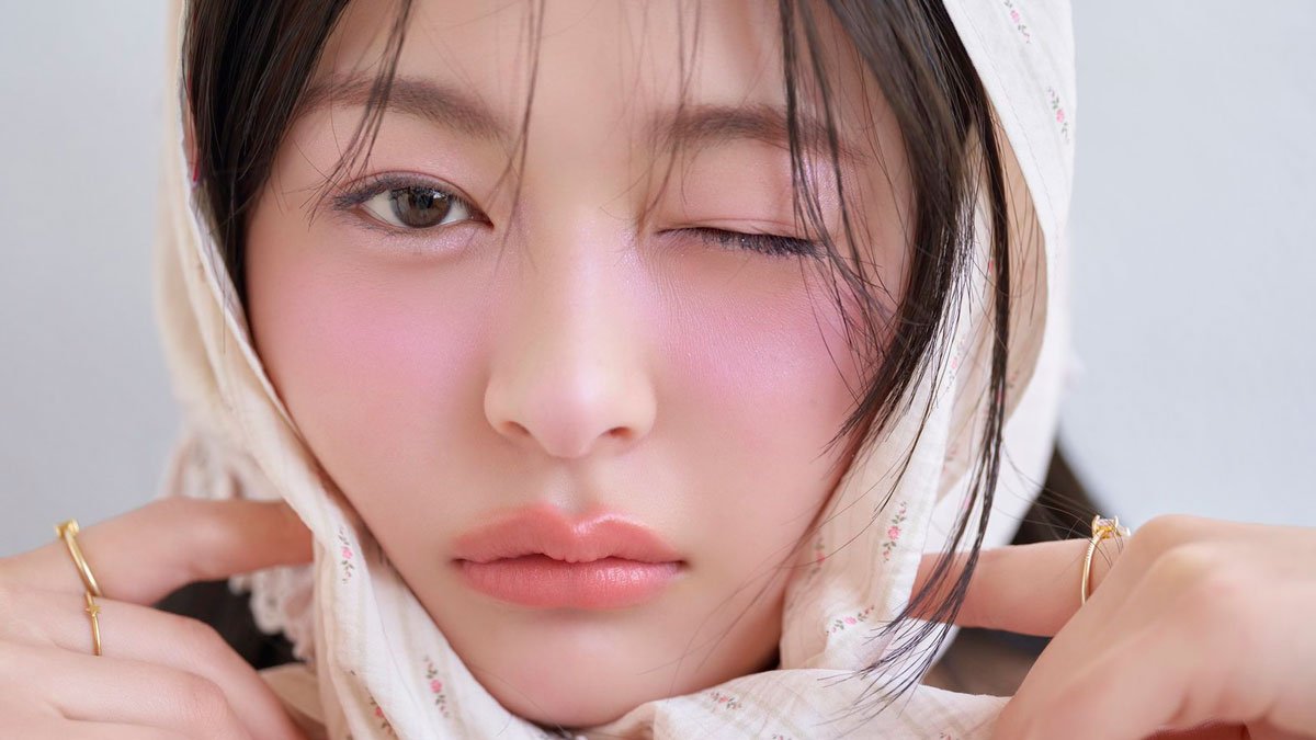 知って欲しい！一瞬でビジュあげ♡プロのメイクテク&トレンドコスメ