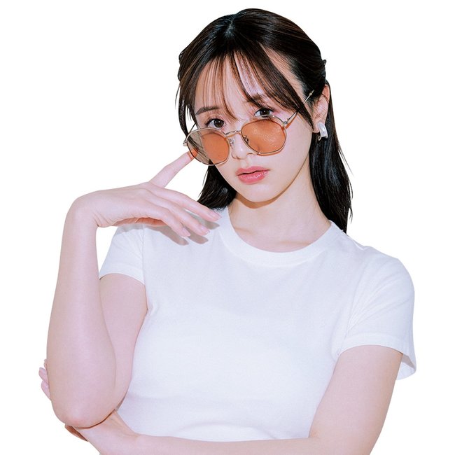日差し対策もオシャレも叶える♡ この夏マストハブ！森香澄が魅せる【メガネ・サングラス】6選