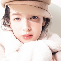 イガリシノブが作る【クリスマス顔】って？”素の雰囲気を壊さない”がキモ♡ホリデーメイク