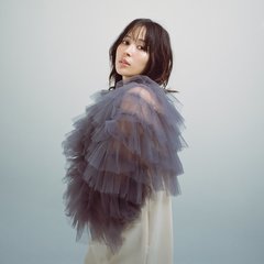 広瀬アリスに８つの質問！毎日の美容法から今ハマっているゲームや漫画までネホハホ♡アリスの頭の中をぐるっとのぞき見