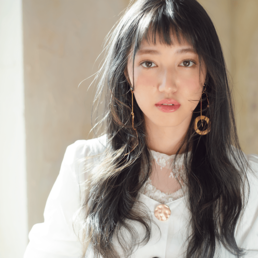 アカ抜けたいけど包容力も欲しい!年下男子を翻弄するヘアって?