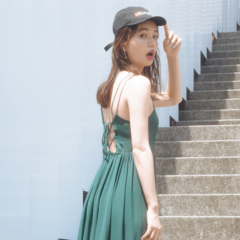 夏はやっぱりバックシャンがイイ☆ 女性らしい後ろ姿にハッとしちゃう着こなし3