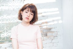 光を味方につけたこなれボブは透明感にドキドキ