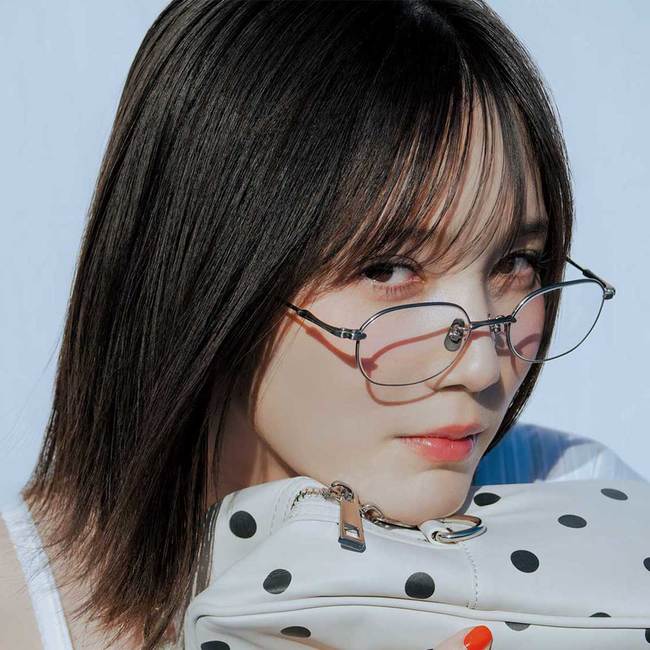 本田翼、自分を好きになるコツは？「まず"どこが嫌いなの？"を見つけて…」ばっさーマインドに励まされる！今季注目デニムやビューティー事情もネホハホ