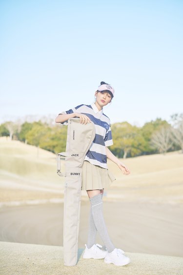 ar golf】プリーツスカートで攻める！ オーバーサイズなトップスを