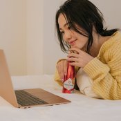 「理想すぎる…」憧れられる女子の条件って?キラキラした日常のために買っている物