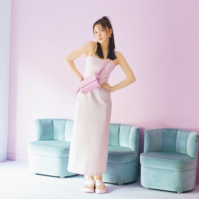 指原莉乃がパステルカラーのコーディネートに挑戦！「今シーズンはカラフルなワードローブを楽しもうかな♡」初心者でもこなれ感が出せるコーデをご紹介