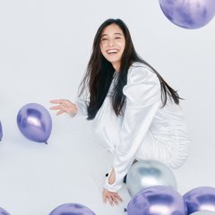 新木優子、100点の笑顔が超眩しい♡「この日常からときめく感じが大切だなぁと」毎日がお誕生日…!! 素敵なマインドを語る