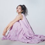 松木育未がお手本！秋まで使えるアイテム続々♡ひと塗りでキャッチーな【メタリックワントーンメイク】