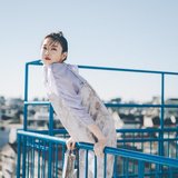 「まとう姿は透明感そのもの」”シアーパープル”を使った儚げデートコーデ