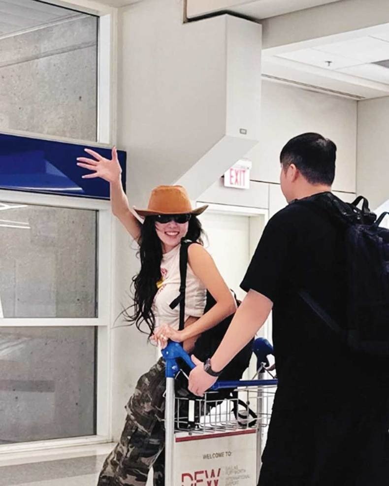 ジャンル別・韓国アイドル「空港コーデ」 ④個性派空港コーデ