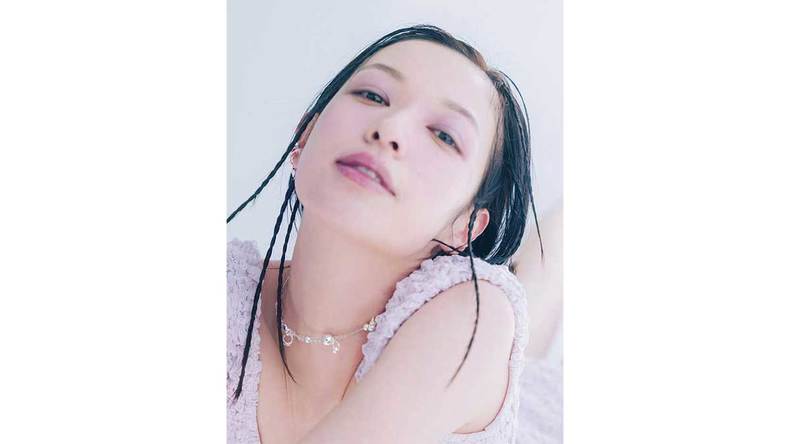 「可愛らしさとは一線を画すセンシュアルなムードに♡」儚さと色っぽさを兼ね備えた【モーヴピンクメイク】をご紹介