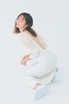 佐藤栞里、純白コーデ。ar1月号より