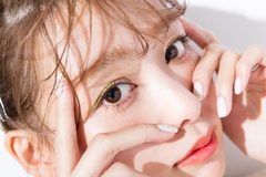 もうイエベだからと諦めない！寒色メイクが浮かない4つの法則♡