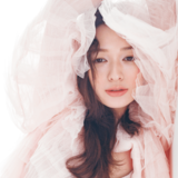 溢れるスキは隠さなくって良し！　彼に思いを伝えたい日に使う色は〇〇で決まり♡