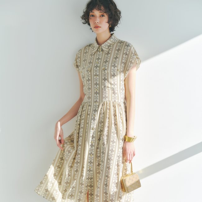 【セリーヌ新作アイテム】佐藤栞里が魅せる♡ 春気分高まる上品コーデ4選