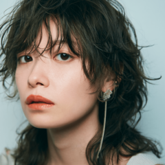 【ミディアム】次のブームは“ムース仕立てのウルフパーマ”